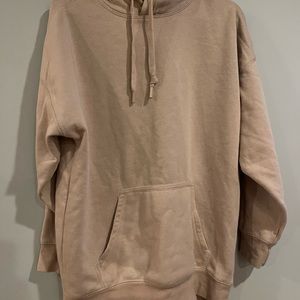 beige sweatshirt